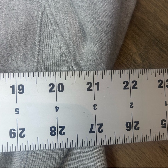 Champion Reverse Weave Men’s Medium Gray Hoodie Big C Logo Kangaroo Pockets - Picture 7 of 9